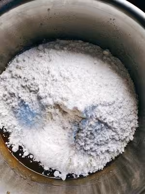 如何做出不塌陷不鼓腰花紋清晰的月餅（超詳細的步驟和方法）