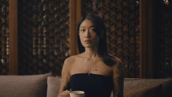 GD穿機師制服咬卡! 「卡司陣容超華麗」全無酬拍APEC宣傳片