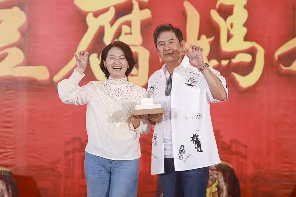 謝瓊暖《影后》入圍金鐘女配首露面!選邊站「淘汰曾莞婷」被嗆了