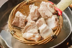 【排骨燜飯】