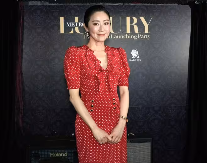 恭喜!50歲TVB前花旦宣布富商男友求婚成功!曾高調稱讚未婚夫孝順體貼!