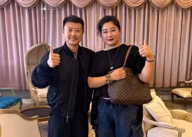 23年後重聚，于娜從「羅晶晶」變胖大嬸，印小天臉上疲憊藏不住