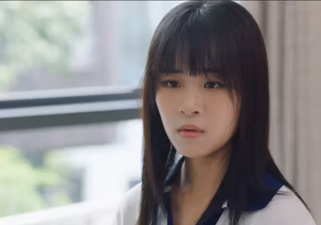 TVB新面孔小花養眼!入行僅1年就火速上位!36歲TVB花旦認她做乾女兒!