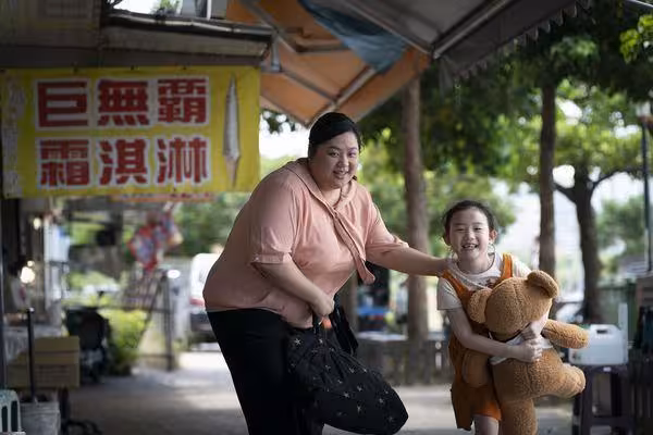 獨家/金鐘60最小入圍者!9歲葉子綺被狂贊「神童」媽媽也是演員