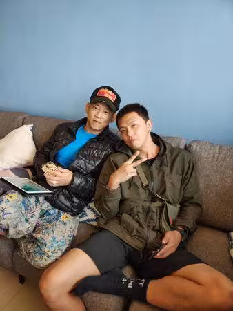 顏正國、小鬼《玩很大》同框畫面曝！搭肩打氣網看哭：再拍一次角頭