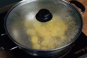 軟糯的板栗燒雞 好吃到舔手指