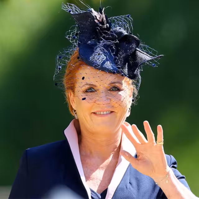 莎拉·弗格森「隱身計劃」曝光,王室復出之路再陷迷局!
