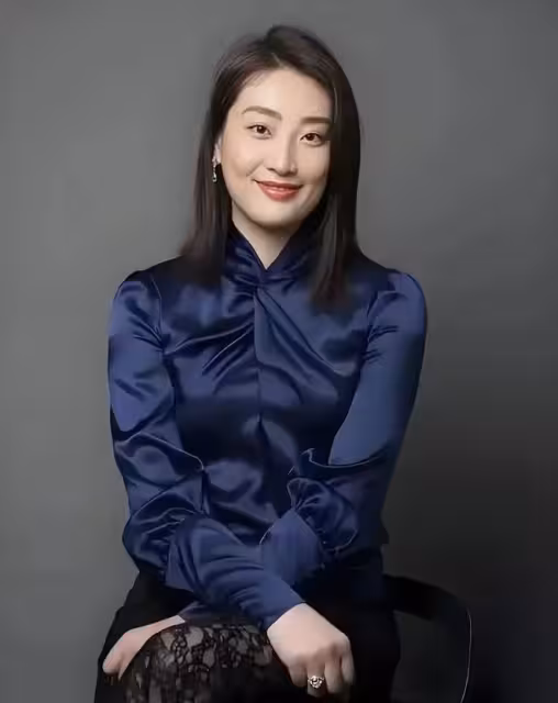 宗馥莉辭職了，但她並沒有輸，而是一場「體面撤退」