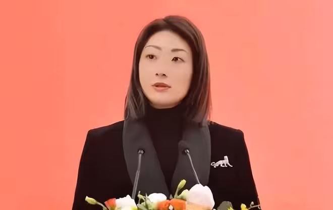 王健林一句話，道出宗馥莉的困境