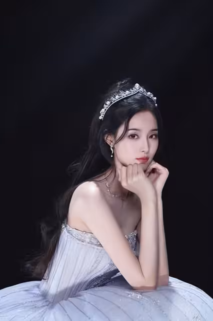 黃子韜帥回顏值巔峰！城堡花園婚紗照曝光 徐藝洋水藍婚紗絕美
