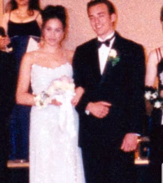 梅根·馬克爾18歲隱婚,第一任丈夫現身,曝光7大證據引發關注