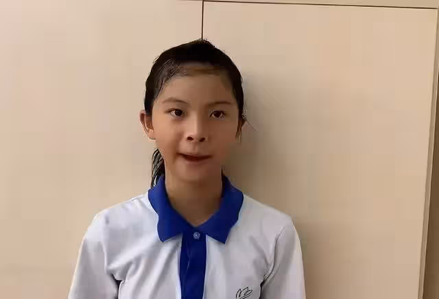 邪惡！15歲少年嫉妒她成績好、家境優，於是殺了她，法庭下跪求饒
