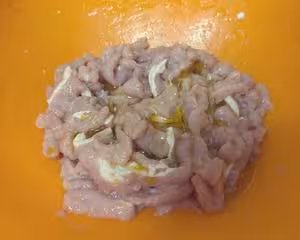 蒜苔炒肉絲