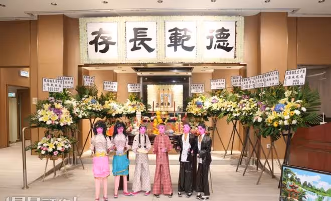 一路走好!香港男星因病逝世後設靈!吳彥祖成龍陳敏之送花牌!港星好友稱難忘一起去夜店