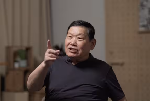 一路走好！香港男星因病逝世後設靈！吳彥祖成龍陳敏之送花牌！港星好友稱難忘一起去夜店