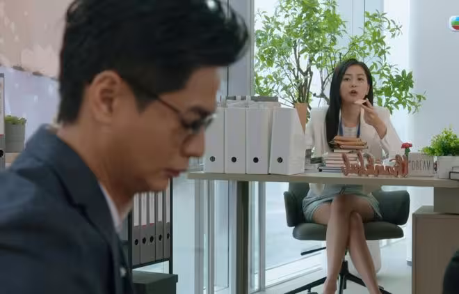 TVB港姐小花拍床戲放不開!自爆很怕碰別人身體!和男拍檔拍了整整一晚!