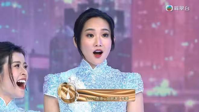 港姐季軍用錯字稱感謝某男星 「包含」 !男星怕老婆生氣,立即澄清「沒做過這種事」