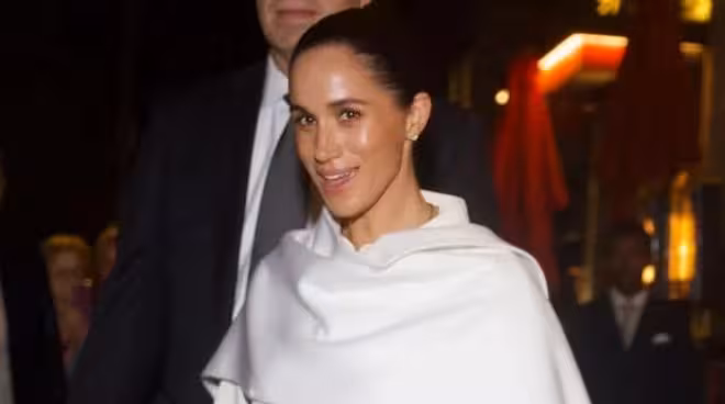梅根王妃被嘲「靠哈里續命」!皇室光環褪去後,她究竟還剩什麼?