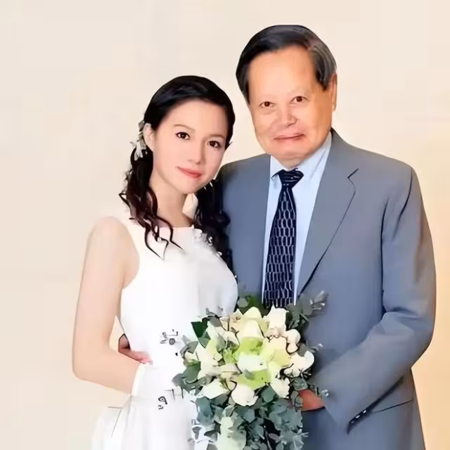 國葬級！楊振寧葬禮覆蓋國旗，國家給足了名分