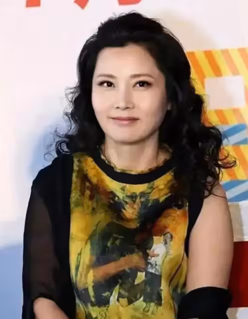 何賽飛太敢說了!徹底治服劉嘉玲,句句戳痛點,寧靜都識趣閉嘴