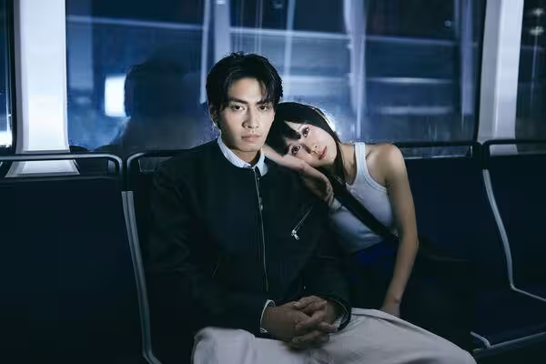 白安親密勾脖男星! 大談「精神戀愛」超曖昧情慾畫面曝光