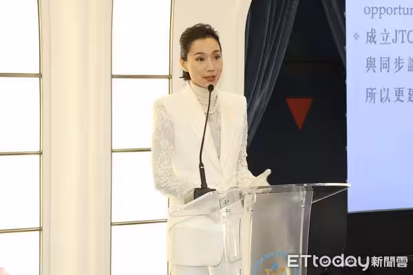 堂娜爆3年前罹癌! 堅強抗病魔:每天都很痛不讓人看出來