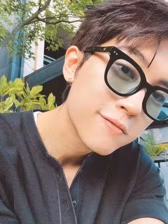 范姜彥豐哥哥是牙醫! 兄弟高顏值同框照曝…媽媽是「選美皇后」