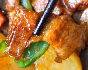 五花肉乾煎土豆