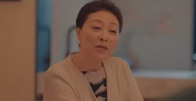 衝著蔣欣、童瑤看《四喜》，沒想到卻被63歲女配驚艷了