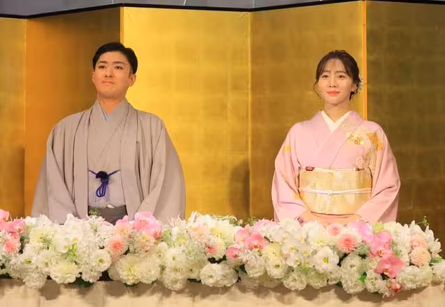 女偶像嫁歌舞伎演員!結婚記者會「穿婆婆和服」現身…夫家來頭大