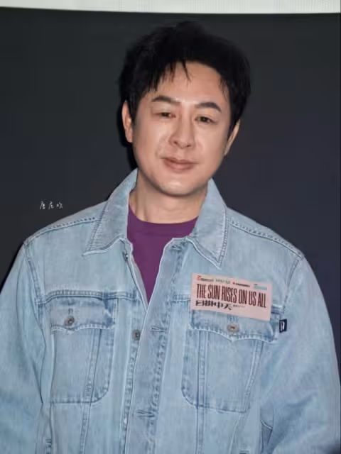 張頌文被送錦旗了!他救助半昏迷的石先生:換誰都會這樣做的