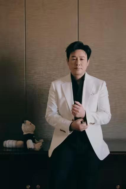 張頌文被送錦旗了!他救助半昏迷的石先生:換誰都會這樣做的