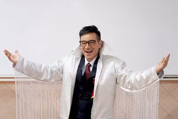 《星光》男星求岳父認可…抱老婆「雙人公主轉」　最萌身高差曝光
