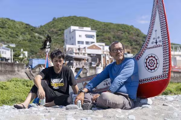 父子517天造舟潛行太平洋 以身實踐海洋文學