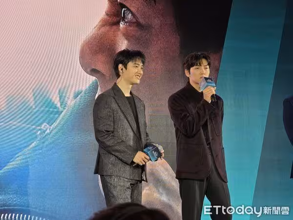 香港直擊/記者告白:我是EXO粉絲!D.O.羞笑「變回偶像」反應超紳士