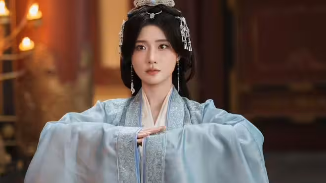 電視劇《鳳凰台上》開播,任嘉倫彭小苒主演,能成黑馬古偶劇嗎?