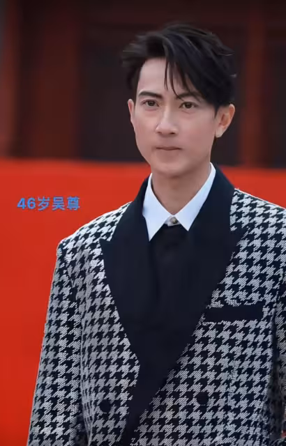 卓偉曝著名男星離婚已不可挽回，更多猛料曝光網友順藤摸瓜，炸了
