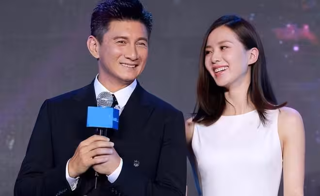 卓偉曝著名男星離婚已不可挽回，更多猛料曝光網友順藤摸瓜，炸了