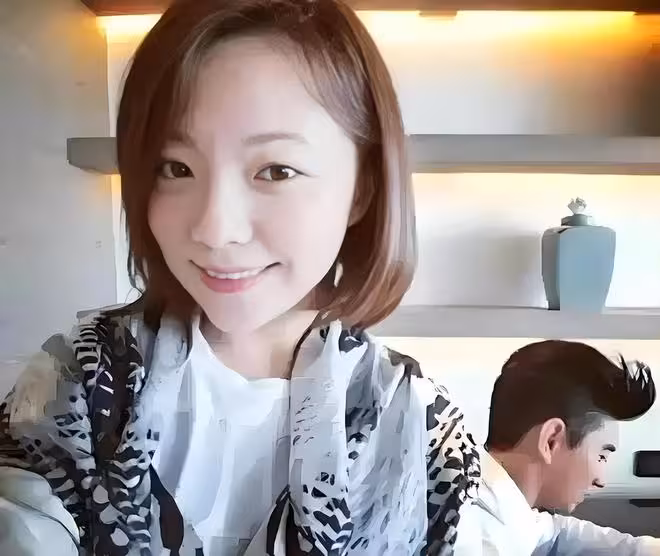 卓偉曝著名男星離婚已不可挽回，更多猛料曝光網友順藤摸瓜，炸了