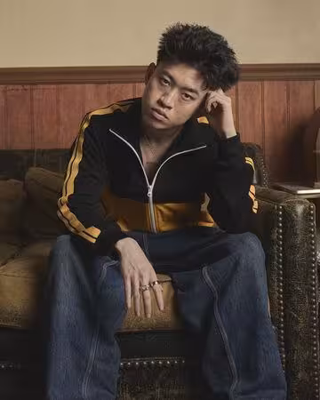 獨家專訪／Rich Brian揭與台北特殊情感！　談「霹靂腰包」黑歷史：每次看都會笑