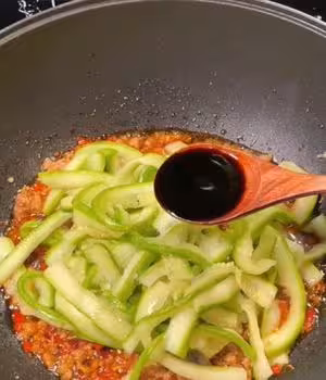 肉末西葫蘆