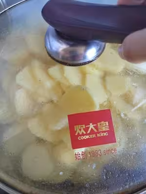 曬土豆乾