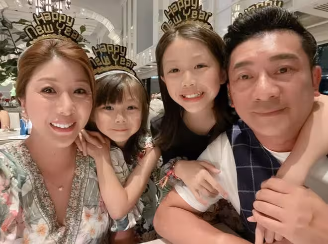TVB前港姐宣布第二次離婚!心情低落自爆事出突然!首任前夫曾在她孕期偷食!