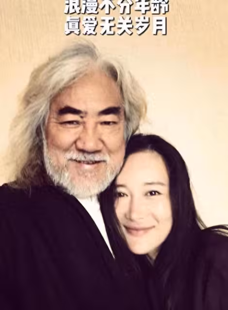 74歲張紀中跟歲月妥協，染黑髮剃鬍須瞬間年輕20歲，評論區笑岔了