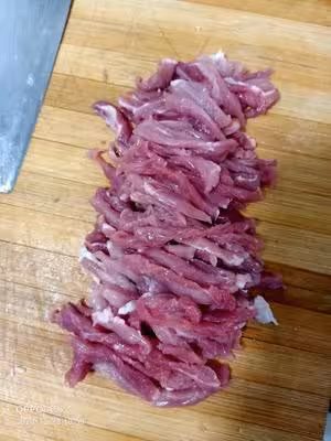 自製黑椒烤腸