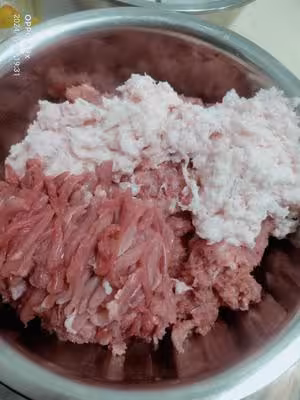 自製黑椒烤腸