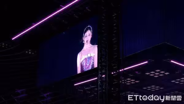 直擊/子瑜眼眶泛紅:等這天很久了… 「看到她快哭出來」TWICE衝上來擁抱