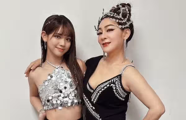 王彩樺全力為愛女演藝鋪路!登台演出、主持都帶她 黃於庭認最想演戲