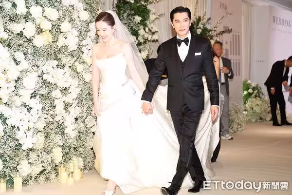 邱澤、許瑋寧絕美婚禮! 兒子Ian現身「穿得像爸爸」萌翻 伴郎伴娘人選曝光