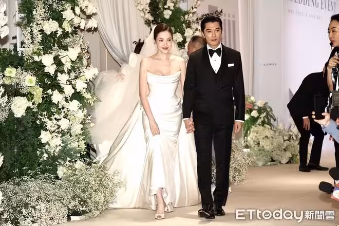 戲演太多!邱澤許瑋甯真結婚「試婚紗竟笑場」:像有攝影機在拍